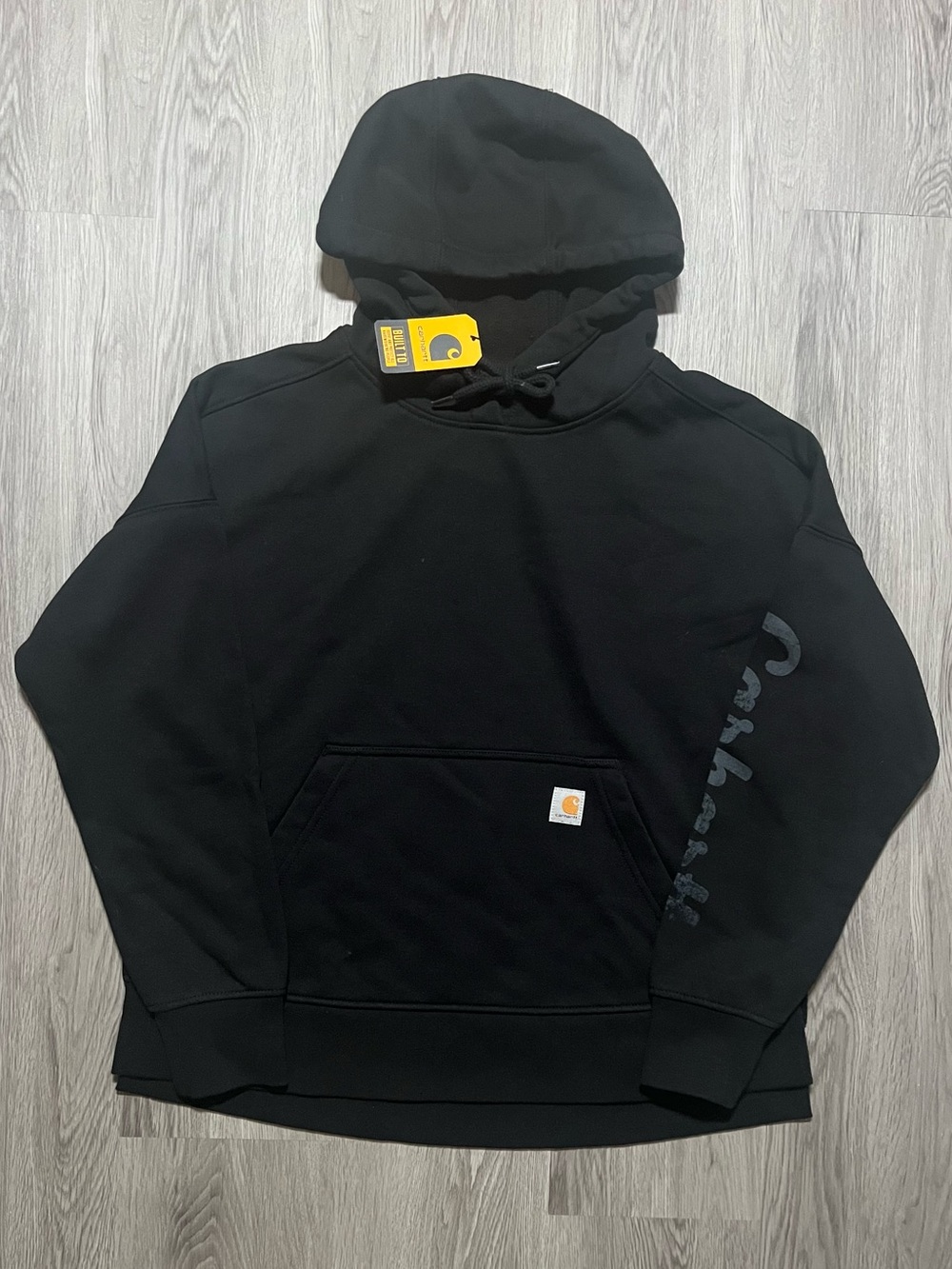 NWT. women’s Carhartt hoodie sweater graphic oversized small ￼
